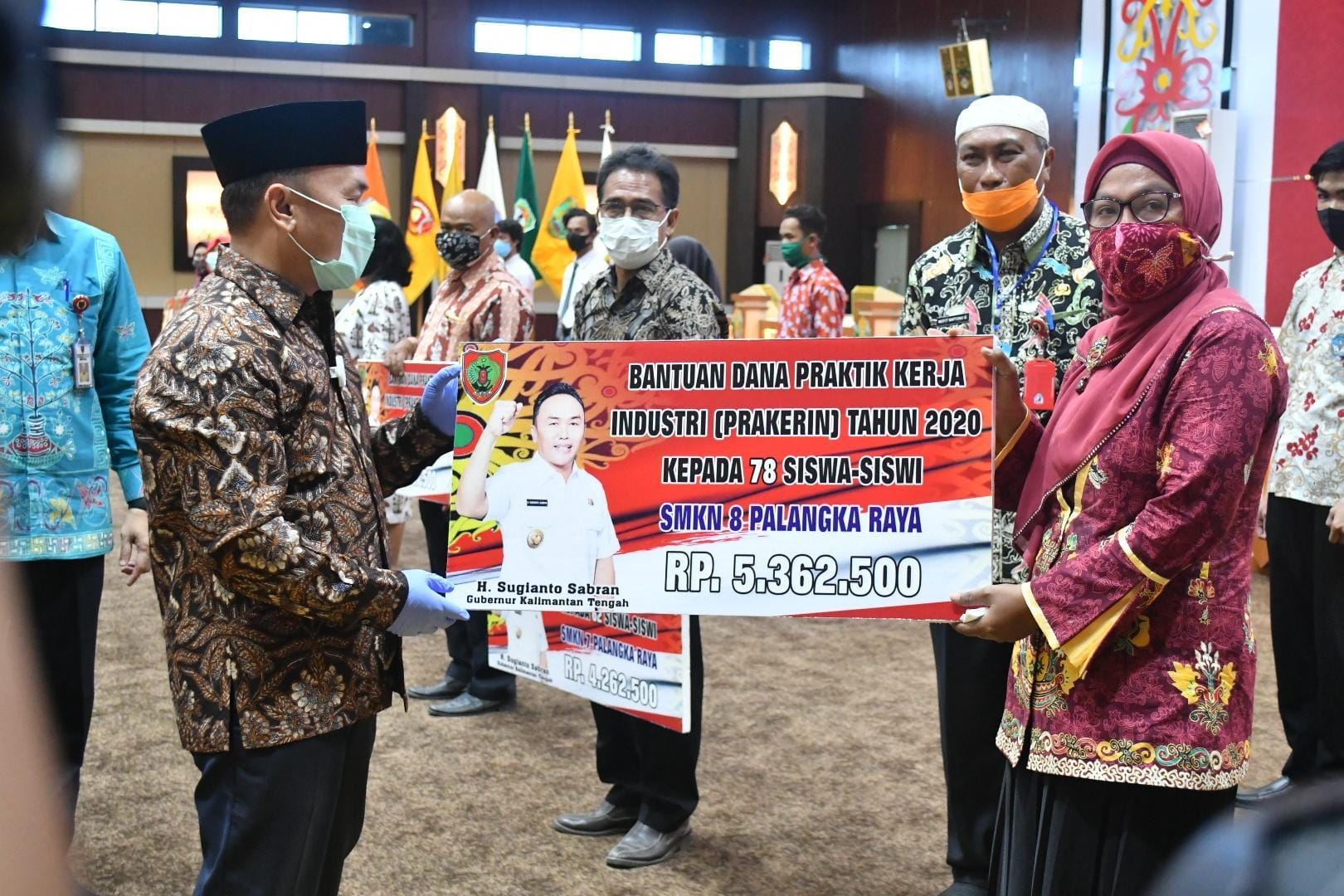 Rp699 Juta untuk 10.180 Siswa SMK dari Gubernur Kalteng