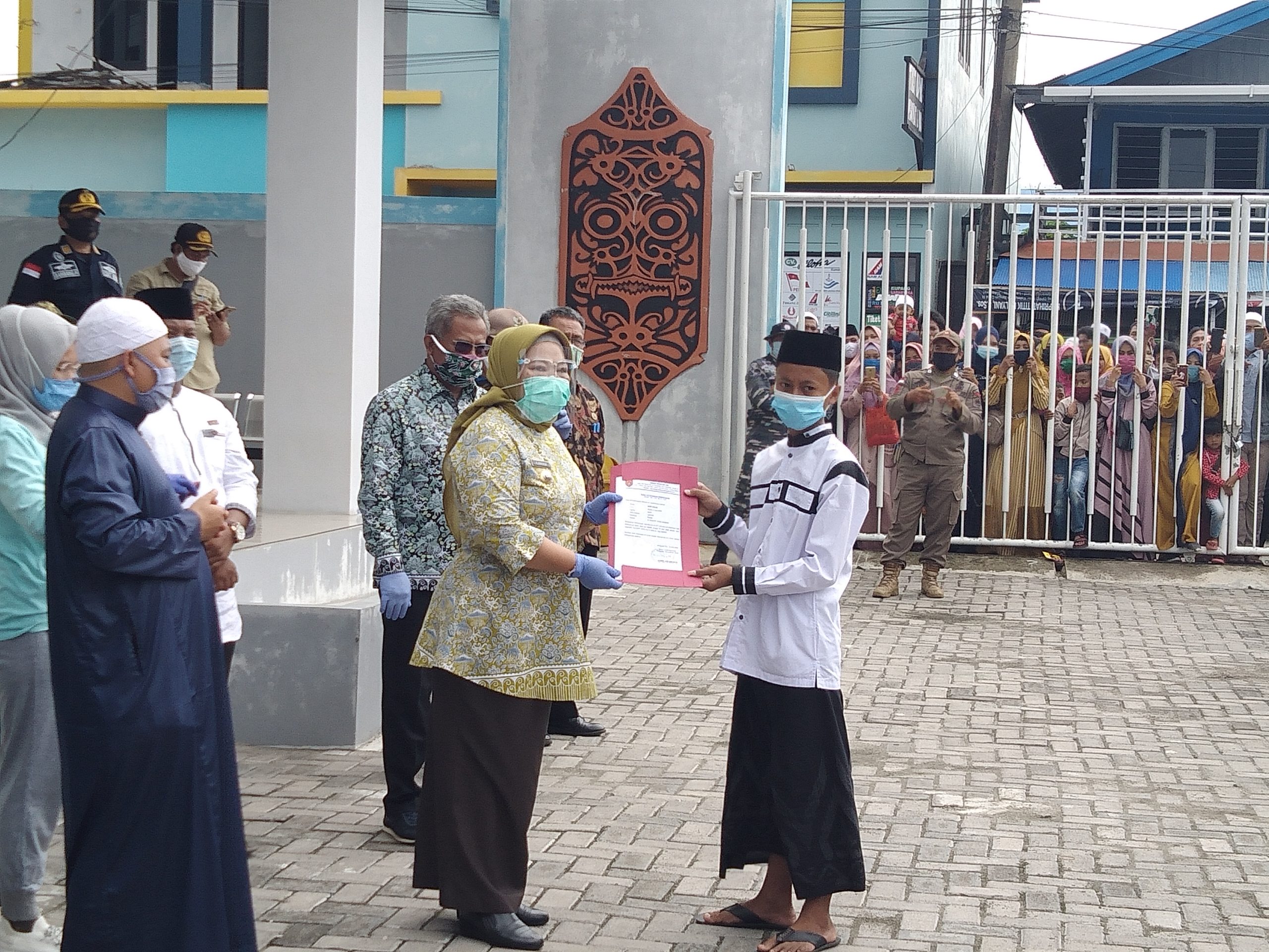 Bupati Kobar Lepas 119 Santri ke Pulau Jawa