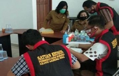 Kejari Geledah Kantor Distanakan Mura