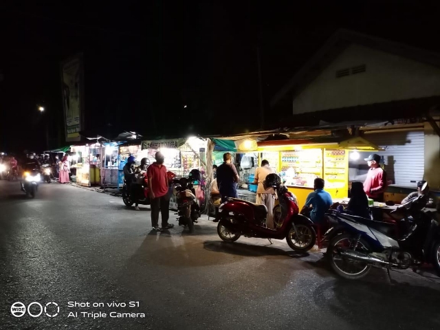 Adopsi Taman Kuliner Palangka Raya, PKL di Sampit Dijanjikan Kontiner