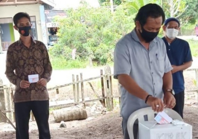 10 Calon Ketua RT di Desa Bapeang Tanpa Penantang
