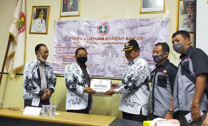 PGRI Kotim Ulurkan Tangan Untuk Korban Banjir Kalsel