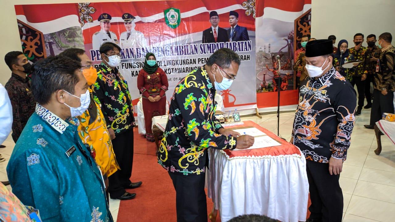 Ratusan Pejabat di Kotim Dilantik, 5 Diantaranya Camat