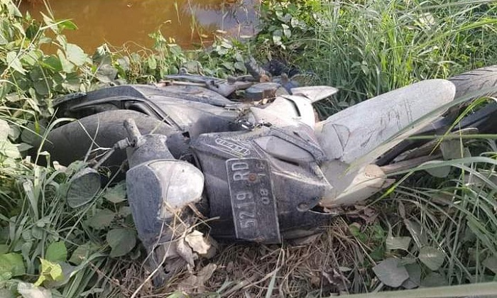Mau Mencuci Karpet di Parit, Rifai Malah Temukan Mayat