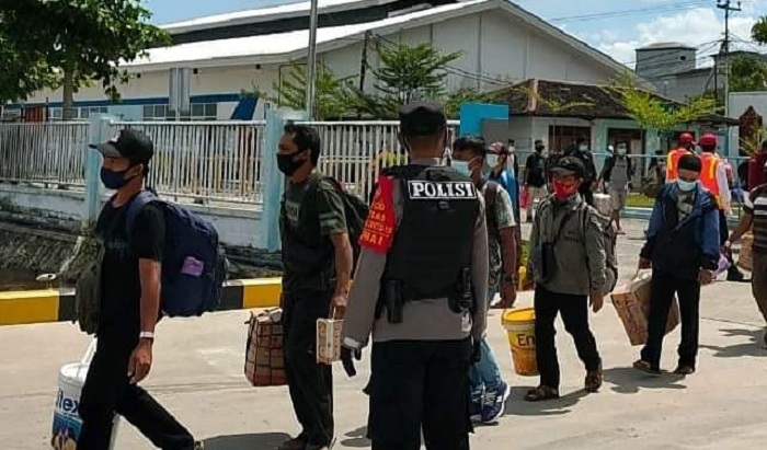 Wajib Swab PCR, Penumpang Kapal Laut Masuk Kobar Turun Drastis
