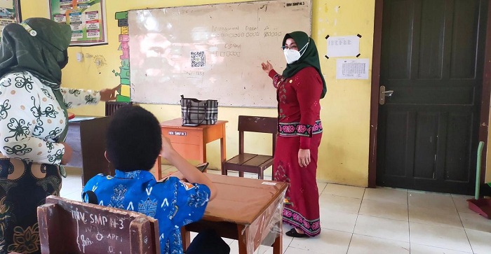 Pastikan Penerapan Prokes, Wabup Kotim Pantau Ujian Sekolah