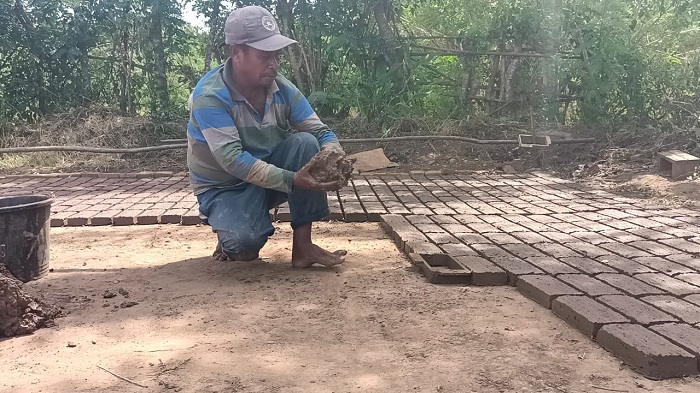Dihantam Pandemi Covid-19, Marselinus Saka Tetap Eksis Tekuni Usahanya