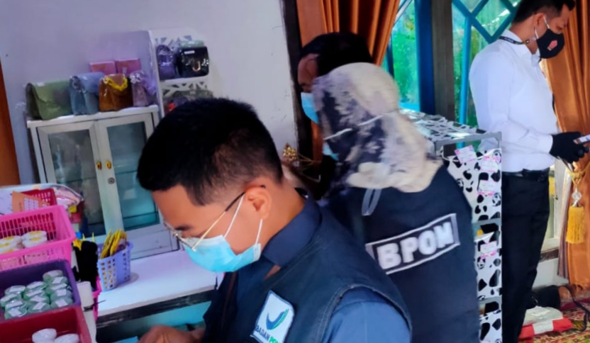 BPOM Kobar Sita Produk Kosmetik Ilegal Senilai Belasan Juta Rupiah