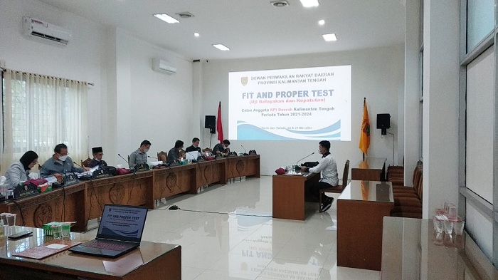 DPRD Kalteng Fit and Proper Test Calon Komisioner KPID Kalteng