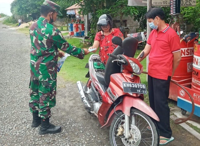 Begini Cara Personil Denzibang Cegah Penyebaran Covid-19 di Buntok
