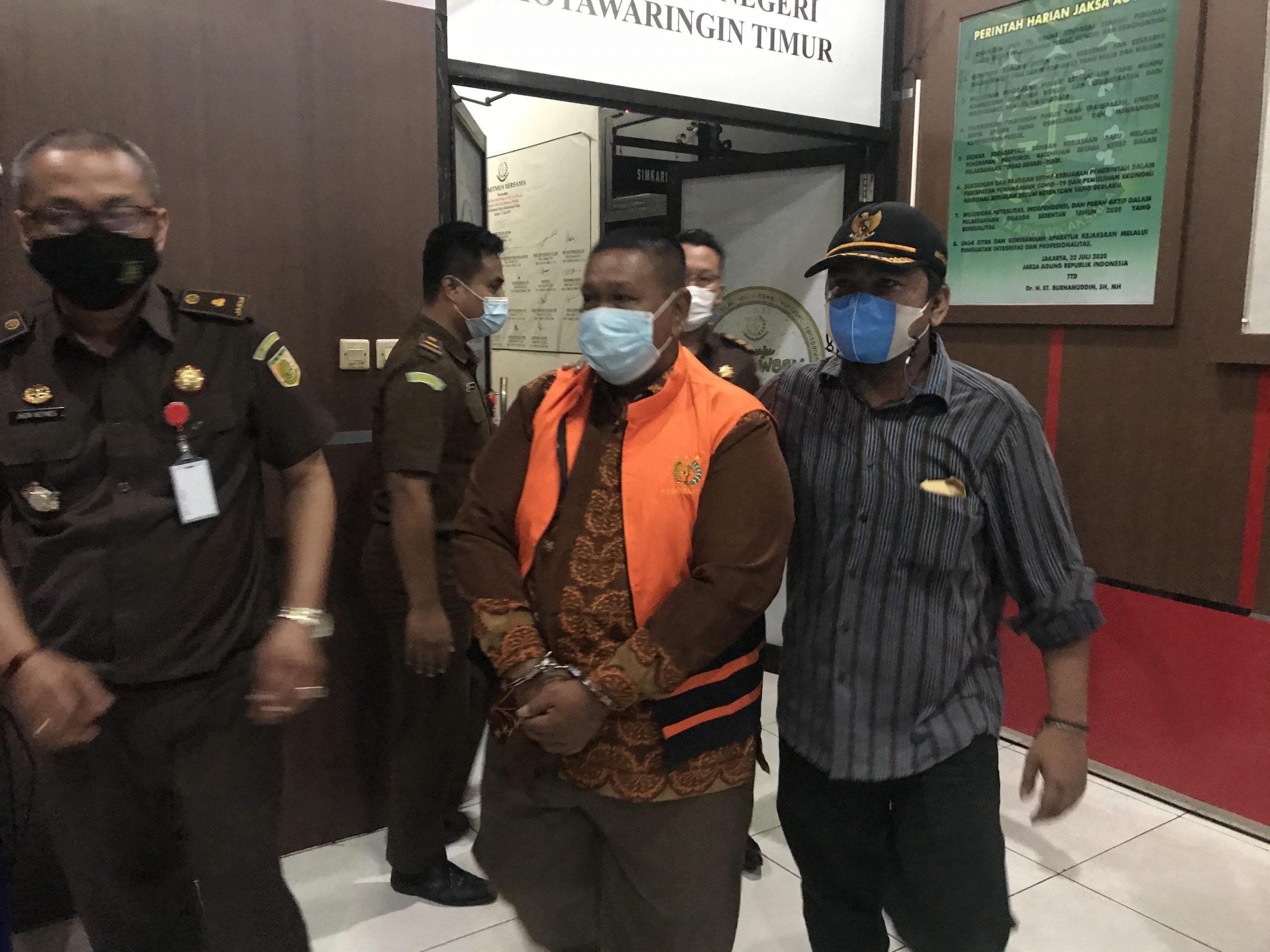 Mantan Kades Kandan Ditahan Kejari Kotim