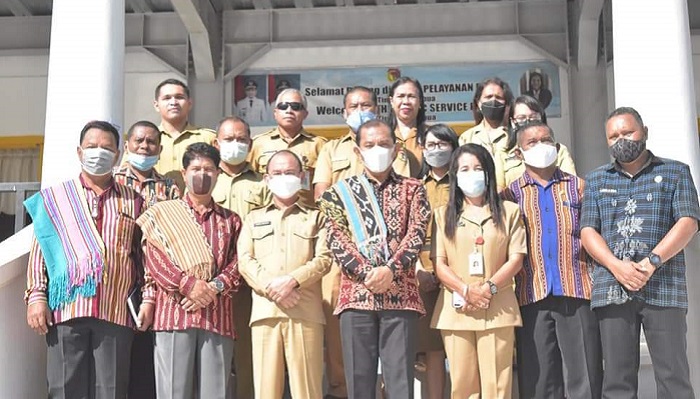 Sering Dapat Penghargaan, Dinas PMPTSP Belu Diapresiasi Sekda Kabupaten Sikka