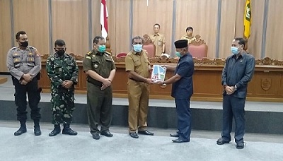 Serahkan RPJMD, Pemkab Kotim Targetkan Capai 5 Misi