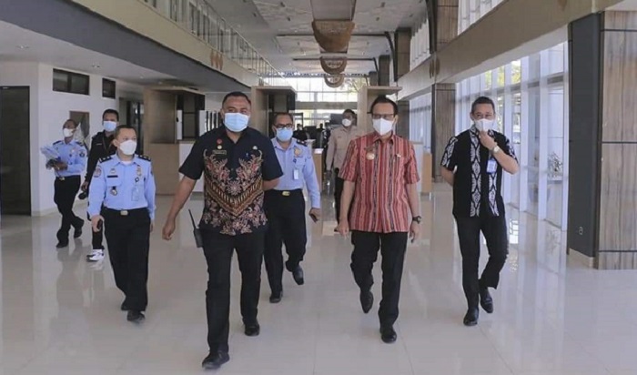Tinjau Perbatasan RI-Timor Leste, Bupati Belu Juga Sambangi Budidaya Anggur Hijau