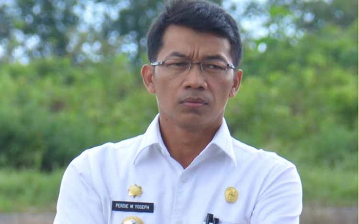 Bupati Perdie Minta Perusahaan Utamakan Tenaga Kerja Lokal