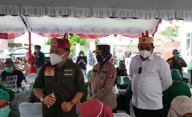 Tertib Tanpa Kerumunan, Vaksinasi Massal Kadin Kalteng Berjalan Lancar