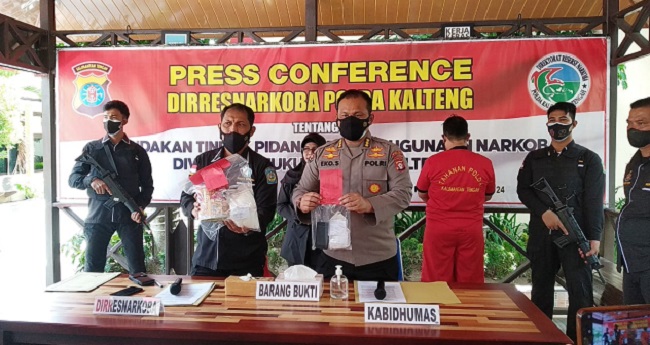 Polda Kalteng Amankan Dua Orang Pengedar Sabu di Palangka Raya