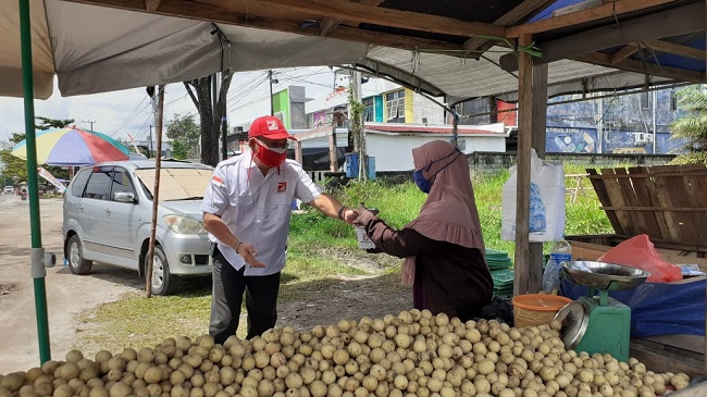 Peduli Sesama, PSI Kalteng Gelar Program “Rice Box Solidaritas Kemerdekaan”