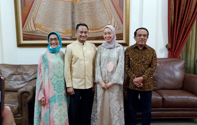 Akan Lepas Masa Lajang, Ini Calon Istri dari Walikota Palangka Raya
