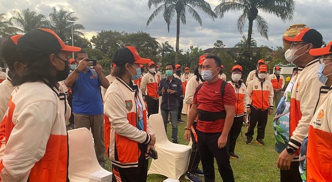 Lepas Kontingan PON Kalteng, Gubernur Tambahkan Uang Saku Atlet