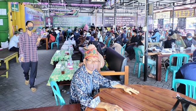 KADIN Kota Palangka Raya Gelar “Vaksin Gembira” di Kawasan Kuliner