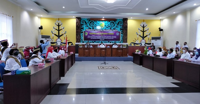 Walikota Fairid Kukuhan Bunda PAUD Kecamatan dan Kelurahan Se-Palangka Raya