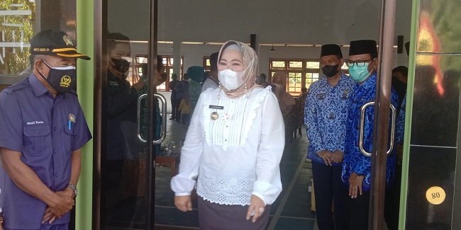 ASN di Kobar Wajib Tes Urine, Bupati: ke Depannya akan Dilakukan Mendadak