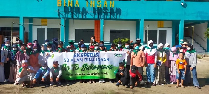 Siswa SDS Alam Bina Insan Ekspedisi Sejarah ke Makam Kyai Gede