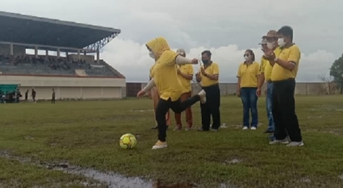 Resmi Dibuka, Bupati Cup ke-XV Diikuti Puluhan Klub di Kobar