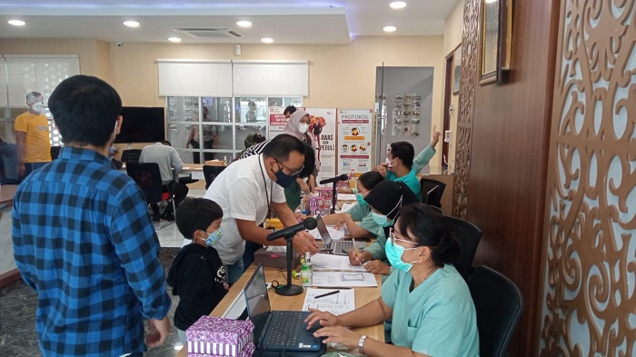 Gandeng Bank Mandiri, OJK Kalteng Target 500 Penerima Vaksin