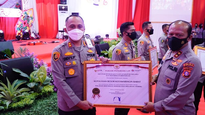 Polres Kobar Sabet Predikat Wilayah Birokrasi Bersih Melayani