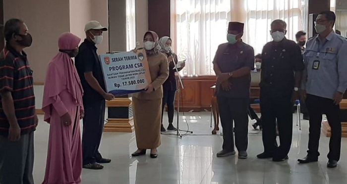 Pemkab Kobar Selesai Renovasi 20 Rumah Tidak Layak Huni