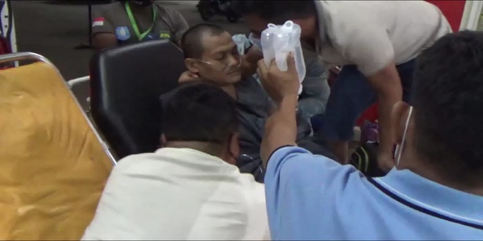 Diduga Kena Tusuk, Seorang ABK Asing Dilarikan ke Rumah Sakit Sampit
