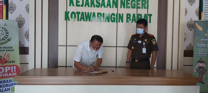 Kejari Kobar Terima SKK dari BPN untuk Peningkatan Program Hukum