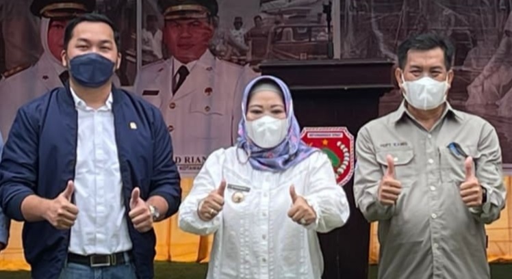 Selama Menjabat, Pasangan Nurani Sudah Hibahkan 25 Ribu Alat Tangkap ke Nelayan