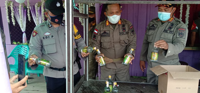 Warung Remang-remang di Jalan Ahmad Saleh Digrebek Polsek Arsel