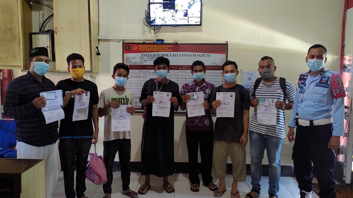 Sejumlah Warga Binaan Lapas Sampit Dapatkan Program Asimilasi