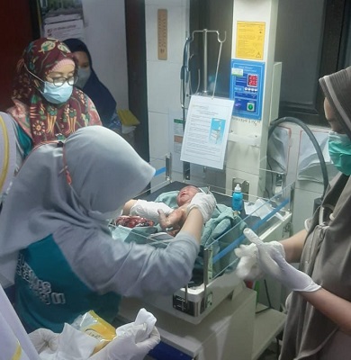 Warganya Temukan Bayi Dalam Kardus, Ini Respon Camat MB Ketapang