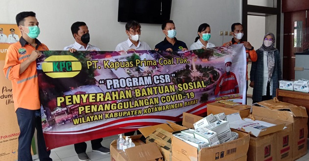 KPC Sumbangkan Puluhan Ribu Masker dan Hand Sanitizer ke Pemkab Kobar