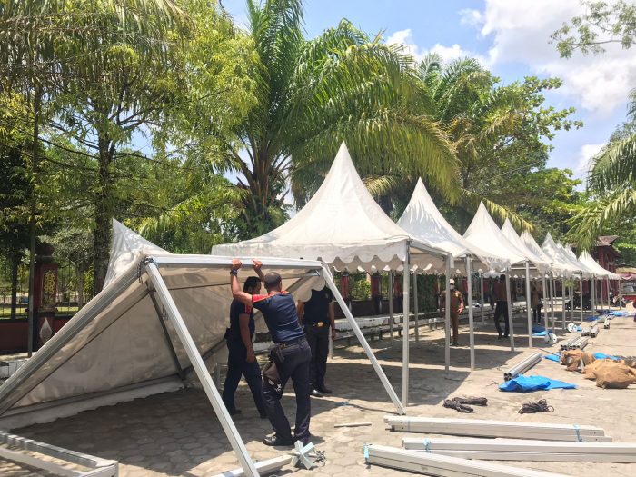 Tenda Pasar Wadai Ramadan Mulai Didirikan