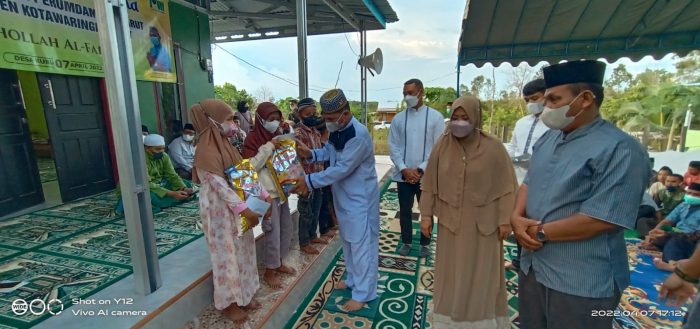 PDAM Tirta Arut Berikan Sembako dan Tali Asih untuk Puluhan Anak Yatim