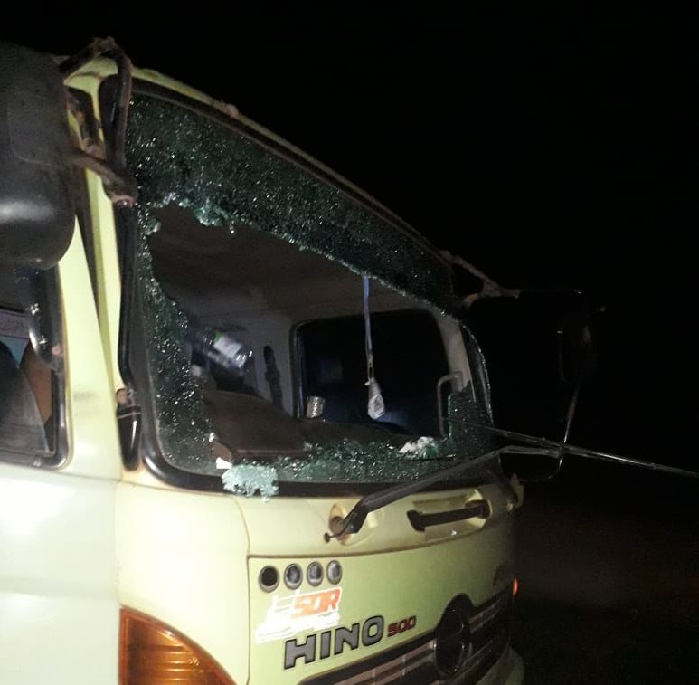 Aksi Lempar Kaca Terjadi di Sampit, Sejumlah Truk jadi Korban