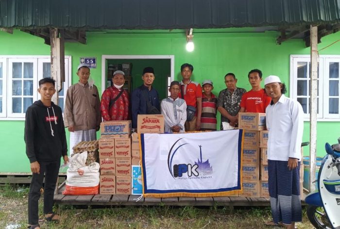 Komunitas IPK Salurkan Bantuan untuk Warga Korban Kebakaran di Desa Membulau