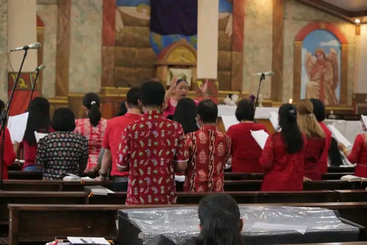 Begini Suasana Perayaan Paskah di Gereja Raja Semesta Alam Katholik Nanga Bulik