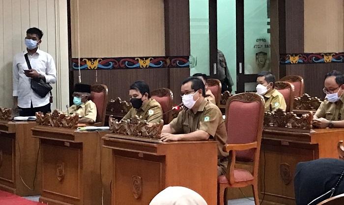 Dewan Rekomendasikan Asisten I Setda Kotim Diana Setiawan Dinonjobkan