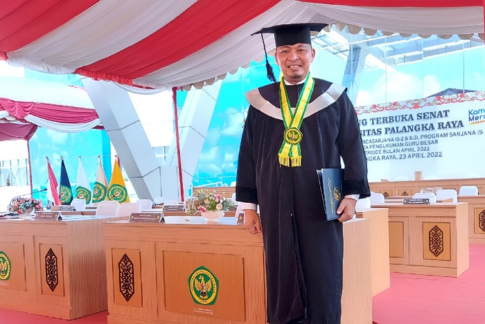 Heru Hidayat Berhasil Tempuh S-2 di Prodi PLS UPR Selama 1 Tahun 7 Bulan