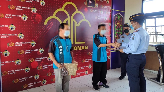 Dua Warga Lapas Sampit Dapat Remisi di Hari Raya Waisak