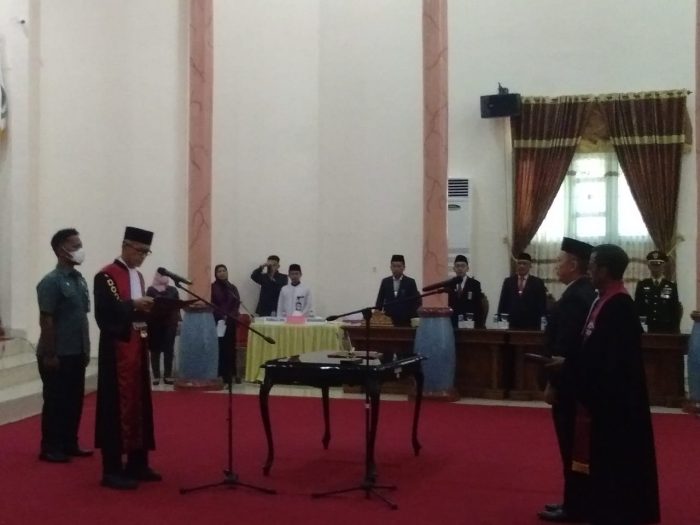 PAW Ketua DPRD Kabupaten Sukamara Resmi Dilantik