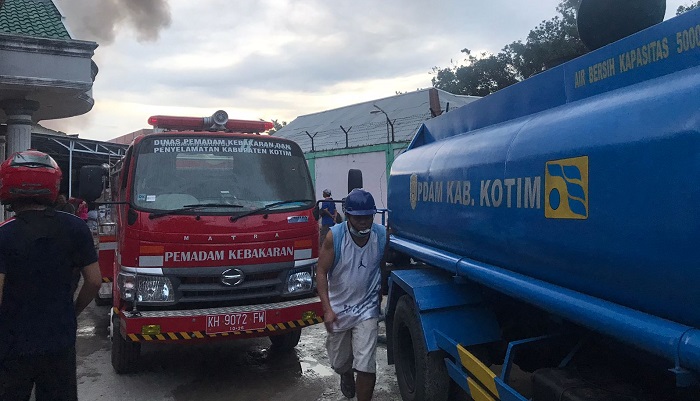Alasan Damkar Kotim Susah Padamkan Api: Peralatan Minim