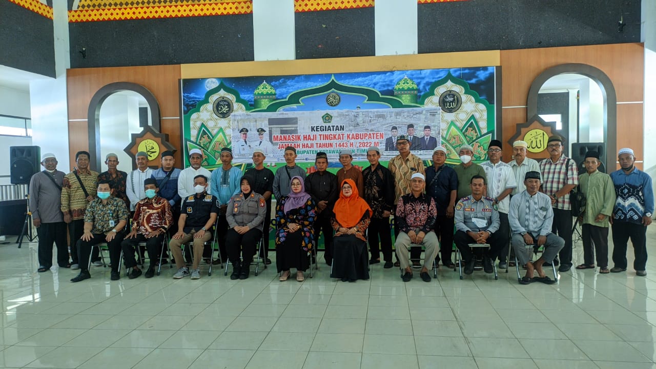 Kemenag Kotim Berikan Bimbingan Manasik Haji pada Puluhan Jemaah Calon Haji